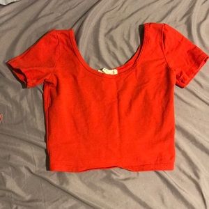 Crop top